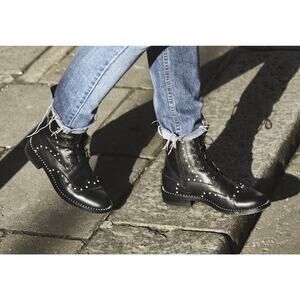 JIMMY CHOO Hanah Black Leather Pearl Studded Moto Combat Ankle Boots Size 40